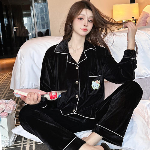 金丝绒轻奢可爱卡通印花睡衣女款