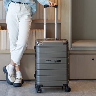 德国工艺行李箱十大品牌旅行箱男女铝框拉杆箱静音万向轮登机24寸