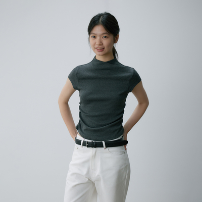 kani灰色交叉领短袖t恤