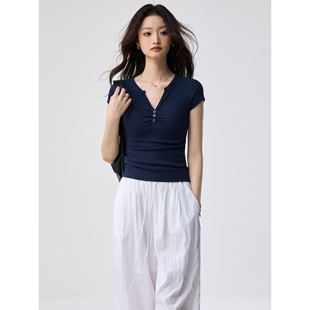 百搭正肩上衣 辣妹V领纽扣设计感修身 260g优可丝棉短袖 T恤女夏新款