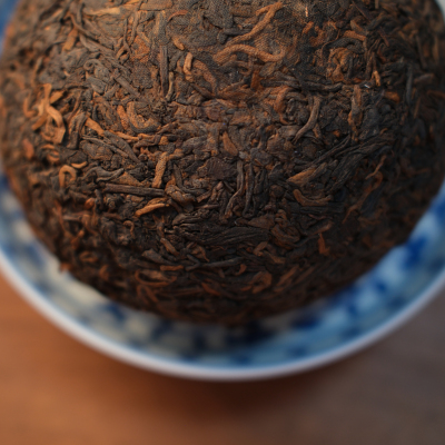 九十年代熟茶沱，陈韵足，滑，香，甘甜 ​浓稠，出参香