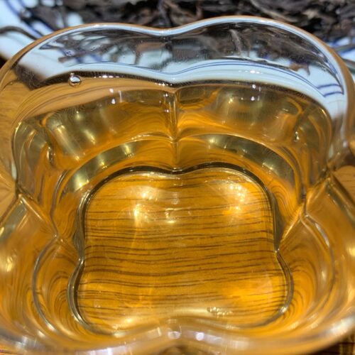香甜古树粘稠饱满普洱茶