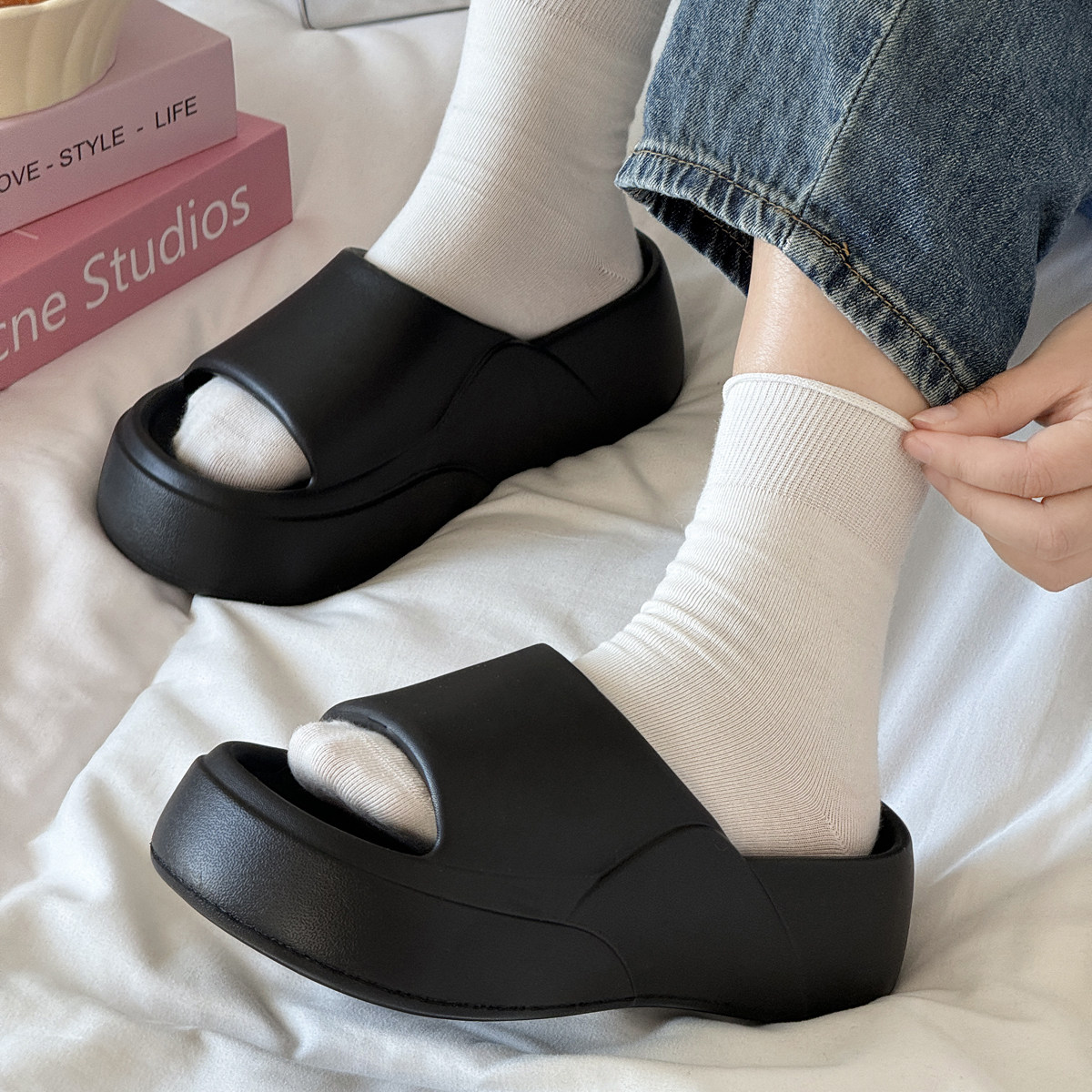 厚底增高拖鞋eva夏季新款一字拖女防滑沙滩外穿松糕鞋踩屎感凉拖