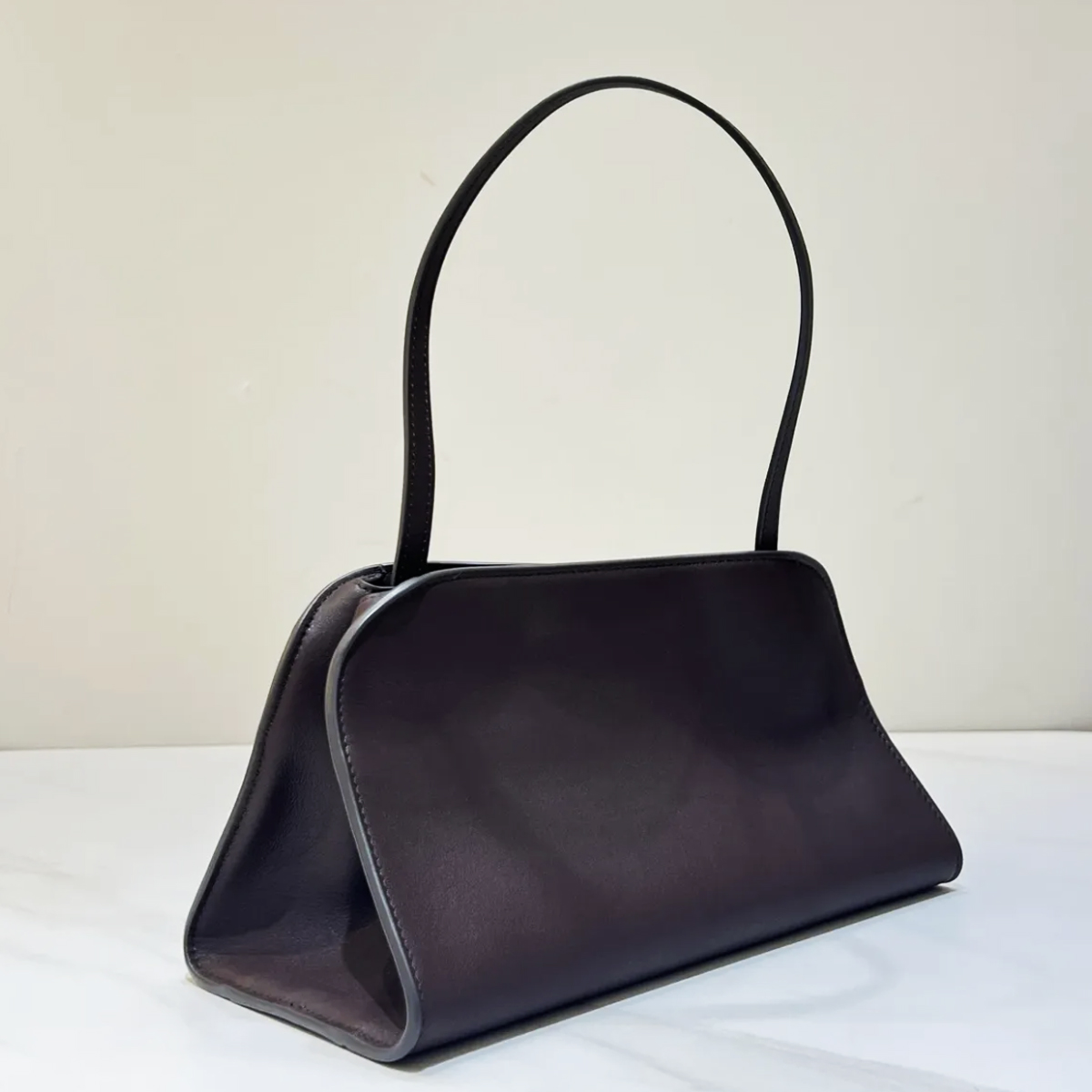 欧美经典TR真皮腋下包2025新款高级质感气质牛皮小包手提单肩包