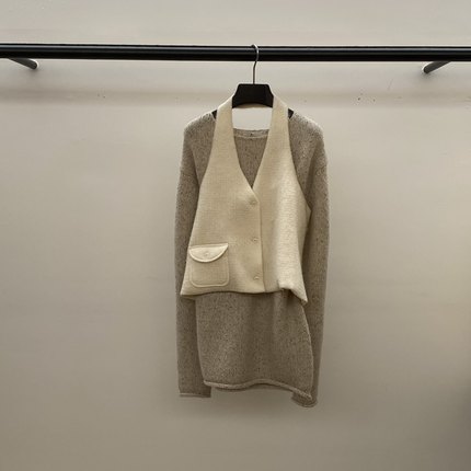 八1213韩国东大门背心热销区4536401直邮时尚甜美精致春冬知性