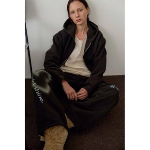 九1105韩国东大门运动户外卫衣区BOLD-8690236秋季时尚通勤独特