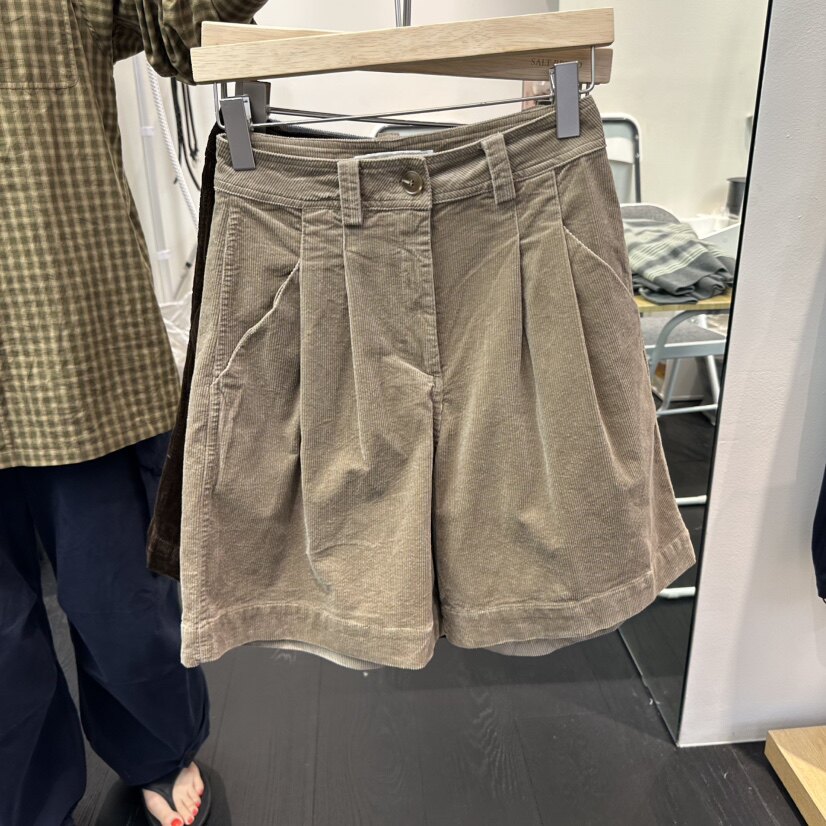 八1213韩国东大门运动短裤区4539298清新冬季炸街正品时装休闲