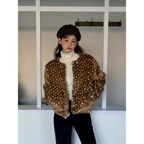 八1211韩国东大门运动瑜伽外套短款大衣区4534315大气人气个性