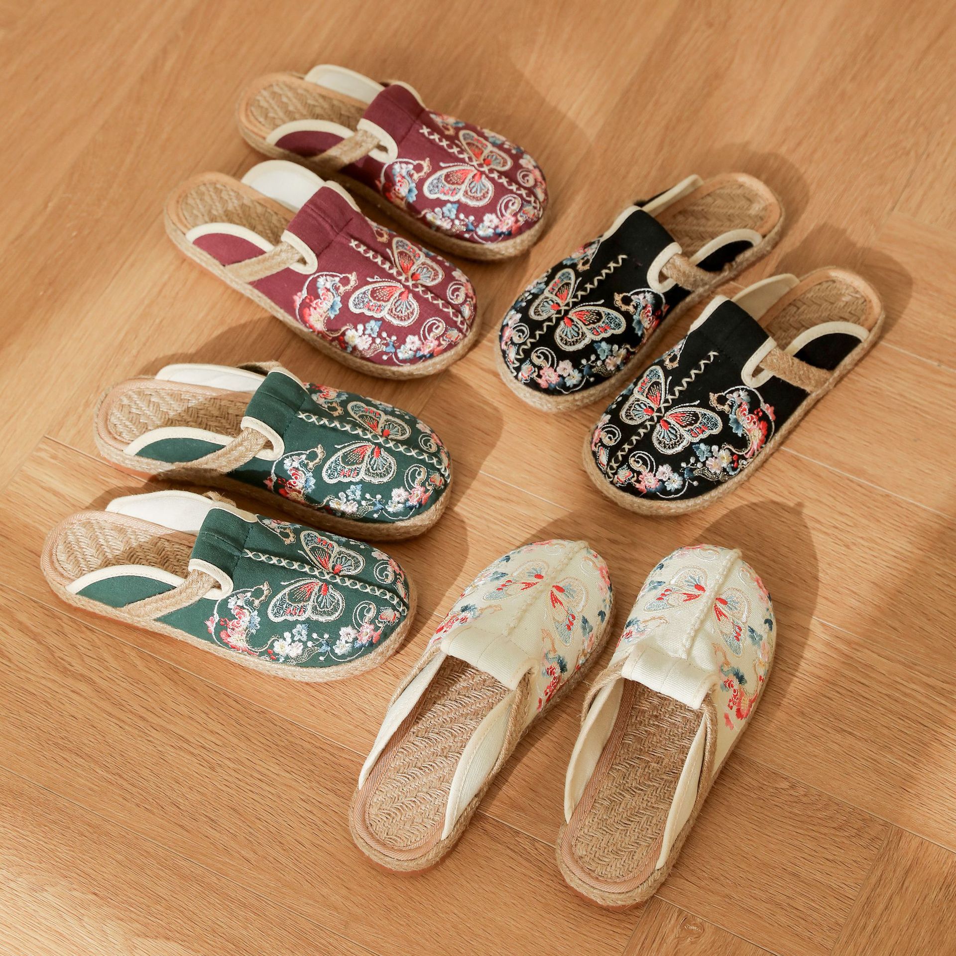 民族风休闲刺绣平底拖鞋老北京布鞋牛筋底棉麻绣花拖鞋女slippers