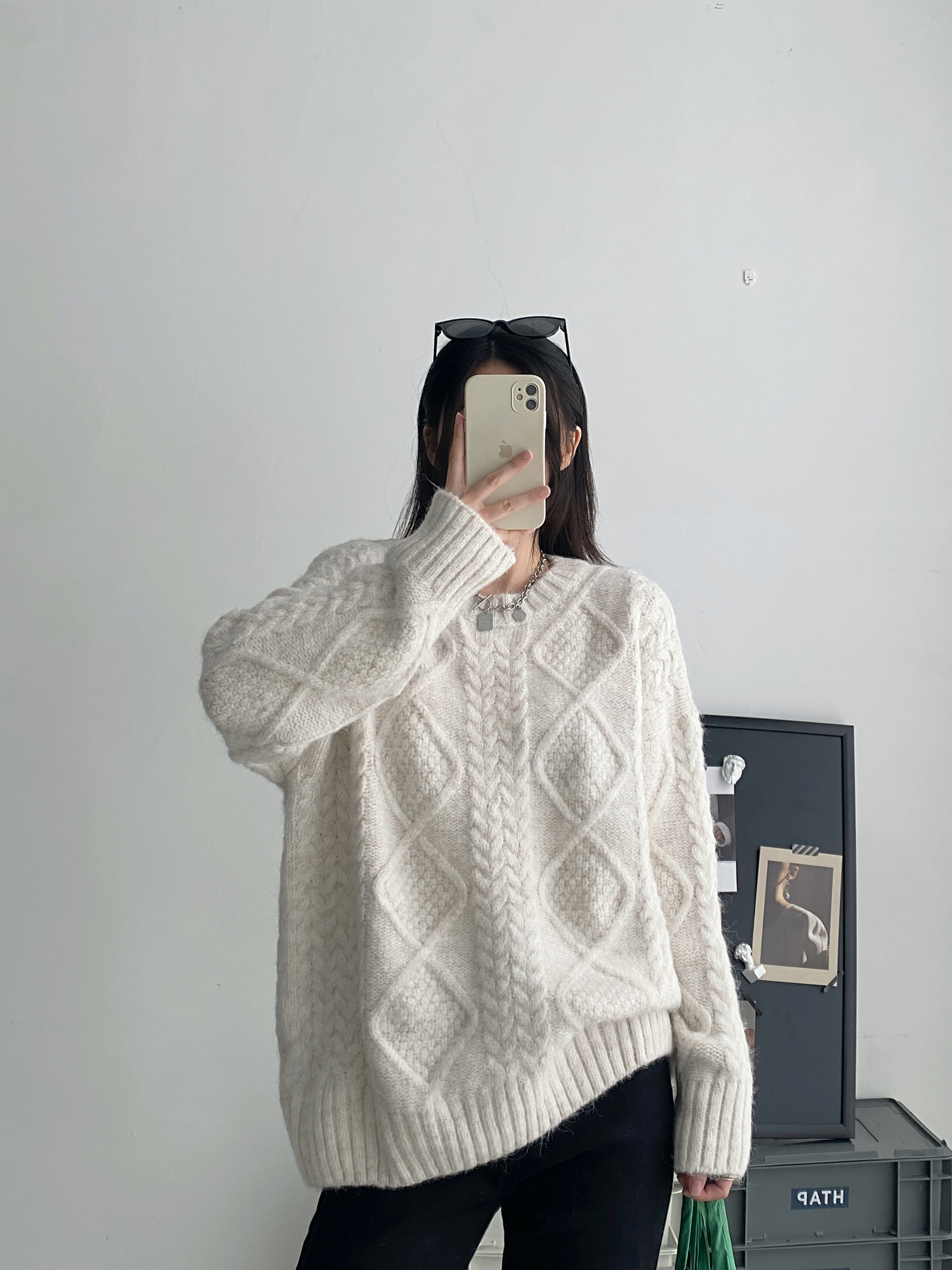 【清仓价】秋冬季复古加厚慵懒风宽松麻花圆领打底白色套头毛衣女