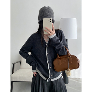 撞色刺绣针织开衫 学院 女秋韩系减龄设计感假两件上衣 清仓价