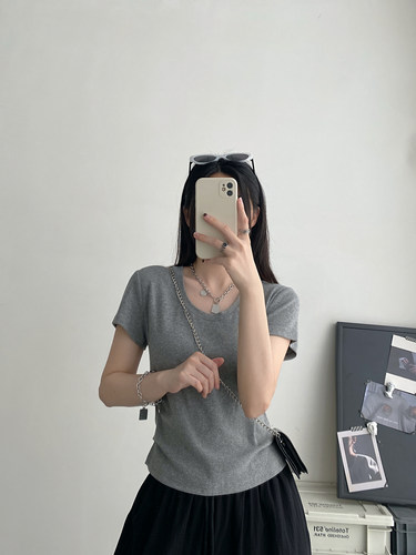 sun柚U领抽褶显瘦短袖打底T恤