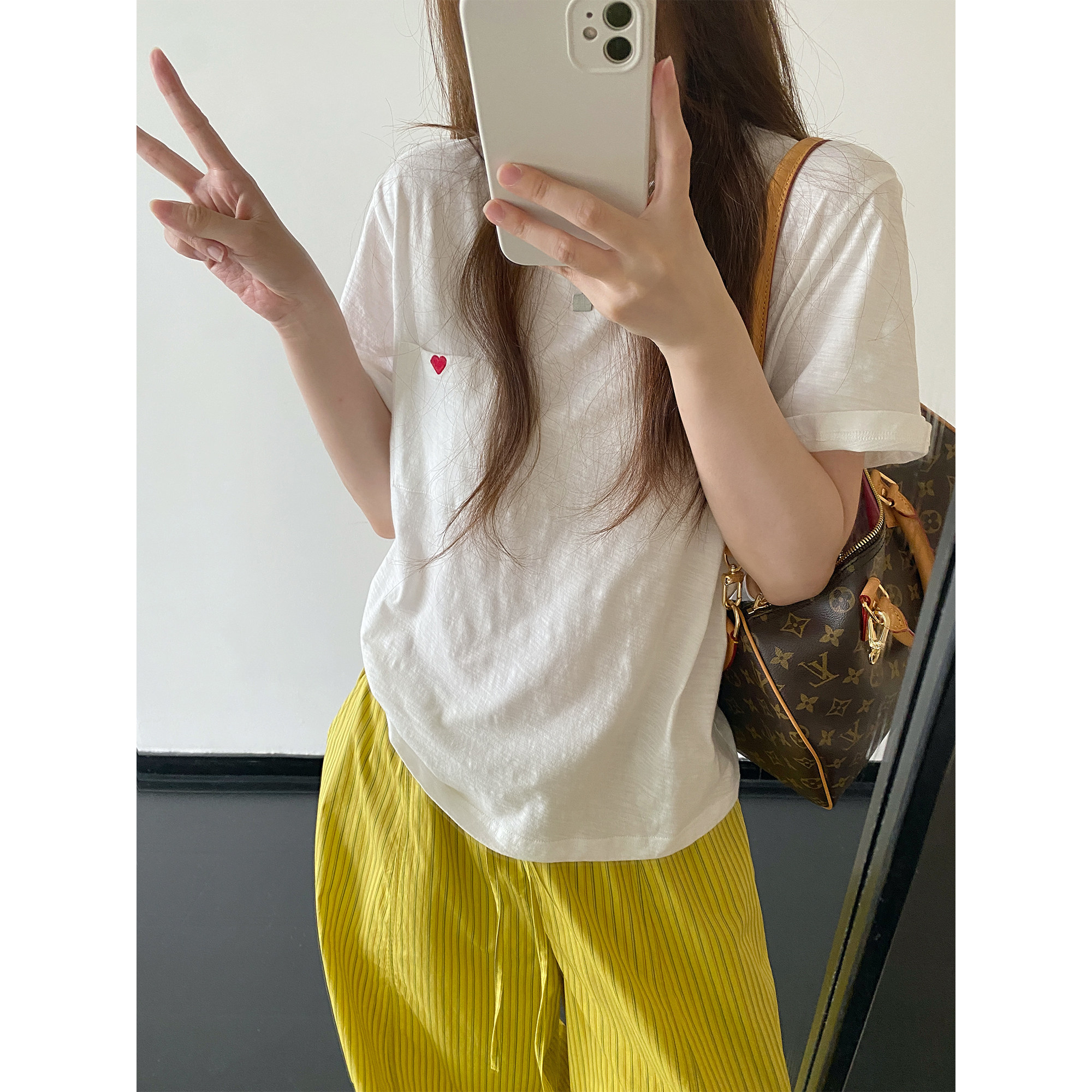 sun柚 竹节棉爱心刺绣口袋宽松微落肩圆领短袖纯色打底T恤女