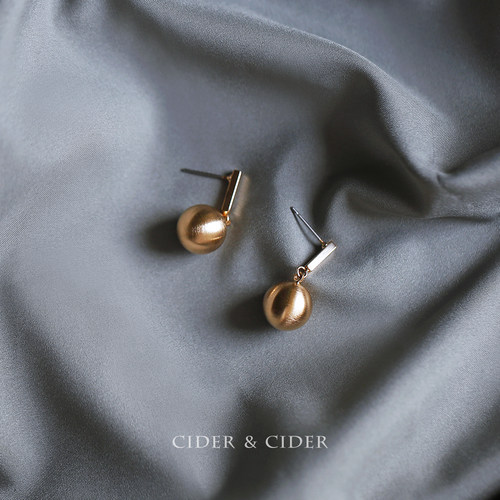 cider会动的耳钉夏天网红洋气ins