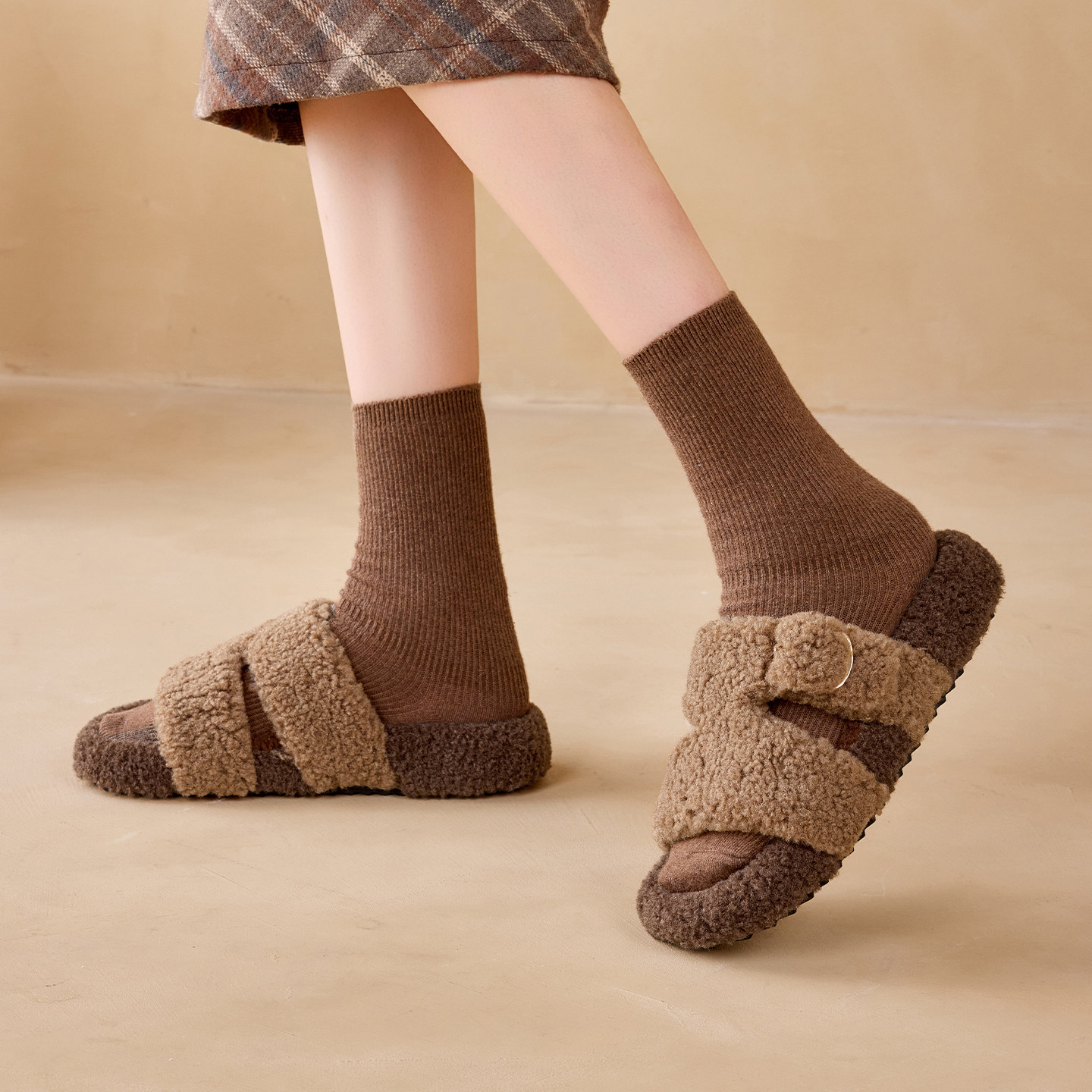 【新品】2025新款秋冬毛毛拖鞋女外穿保暖棉拖小香风一字拖