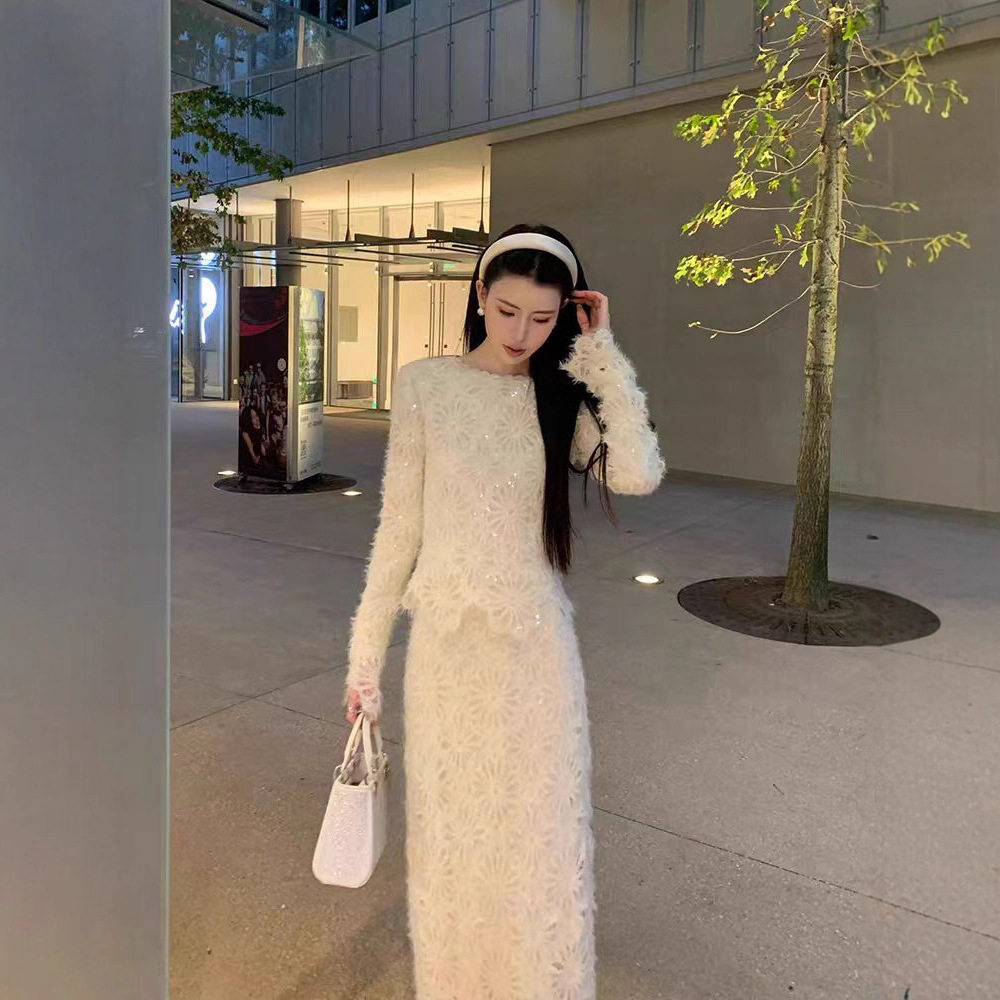 圆领蕾丝衫女长袖春新款小香风气质亮片针织上衣弹力腰中长裙套装