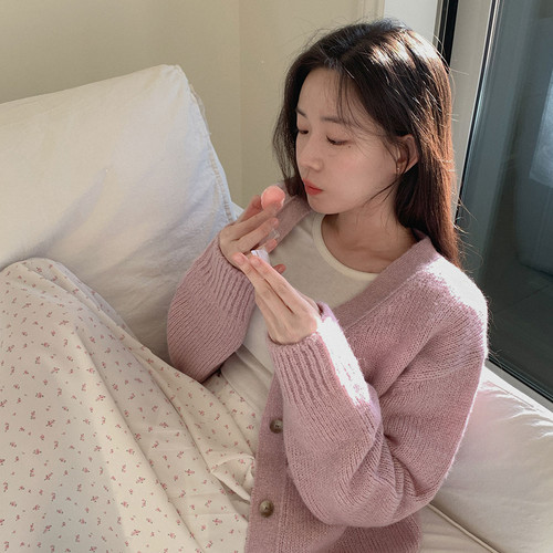 三0124韩国官网CRKO-o45188女针织衫正品风格冬款个性新款端庄