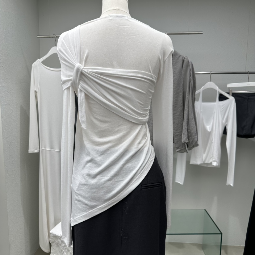 八1010韩国东大门运动瑜伽T恤区4450512韩版风格可爱学院冬季档口