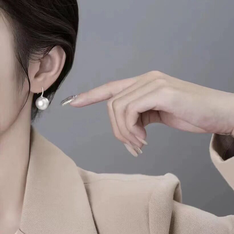 德琳居 s925银简约时尚个性磨砂精致球体女式耳坠小众百搭耳饰
