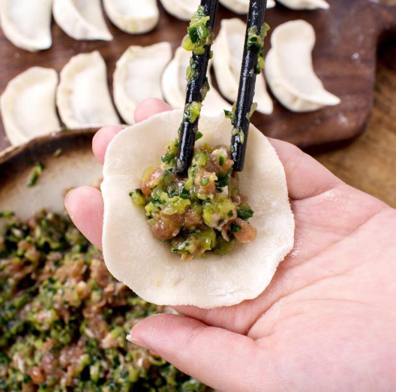 早餐手工水饺荠菜肉韭菜鸡蛋白菜肉韭菜精选面粉方便食用速冻饺子,粮油调味/速食/干货/烘焙,水饺/煎饺/虾饺,淘宝优惠券,粉丝福利购,淘宝优惠卷