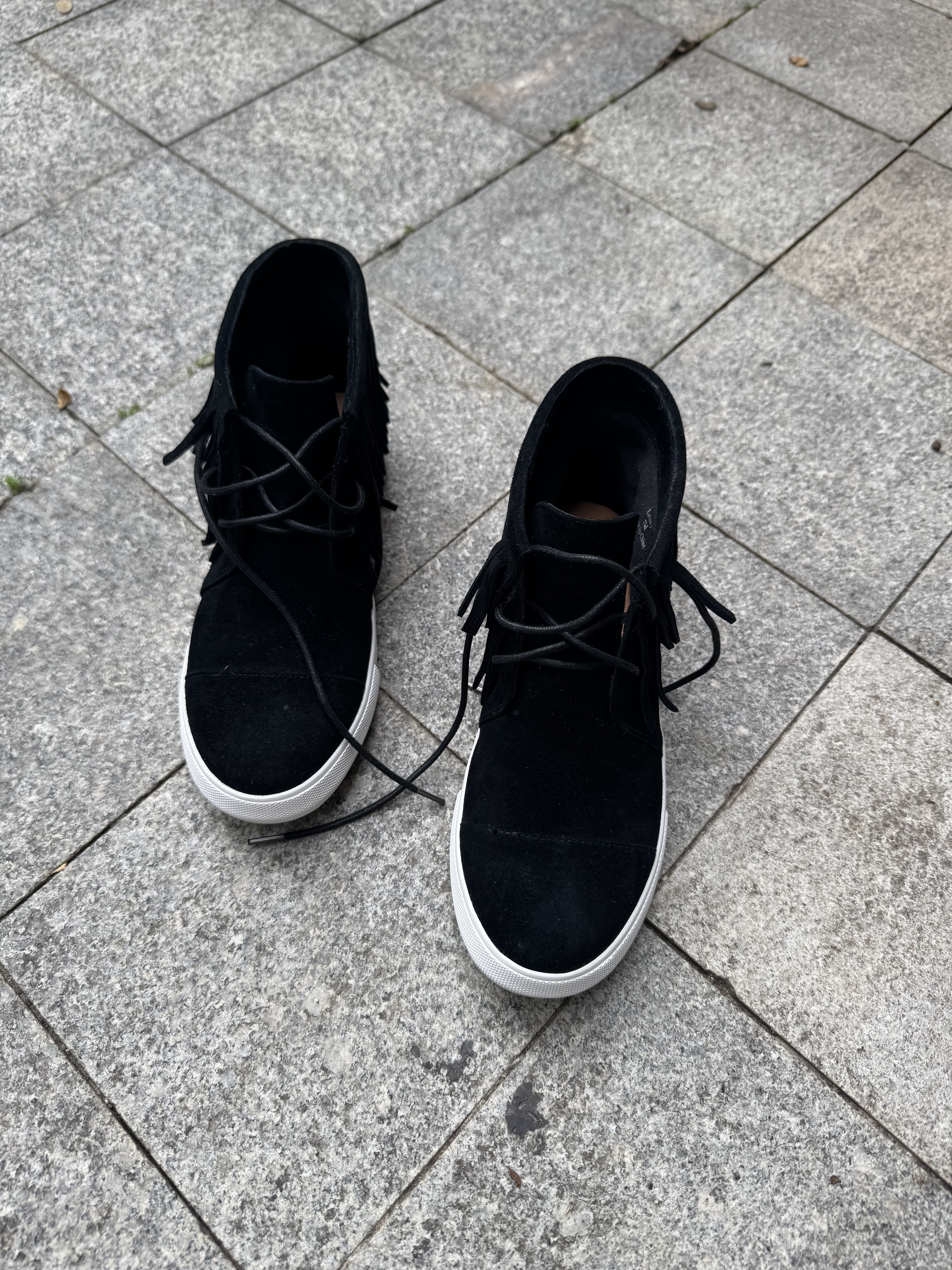 2025 新款女士休闲时尚平底流苏牛皮短靴全真皮沙发脚感外贸女鞋