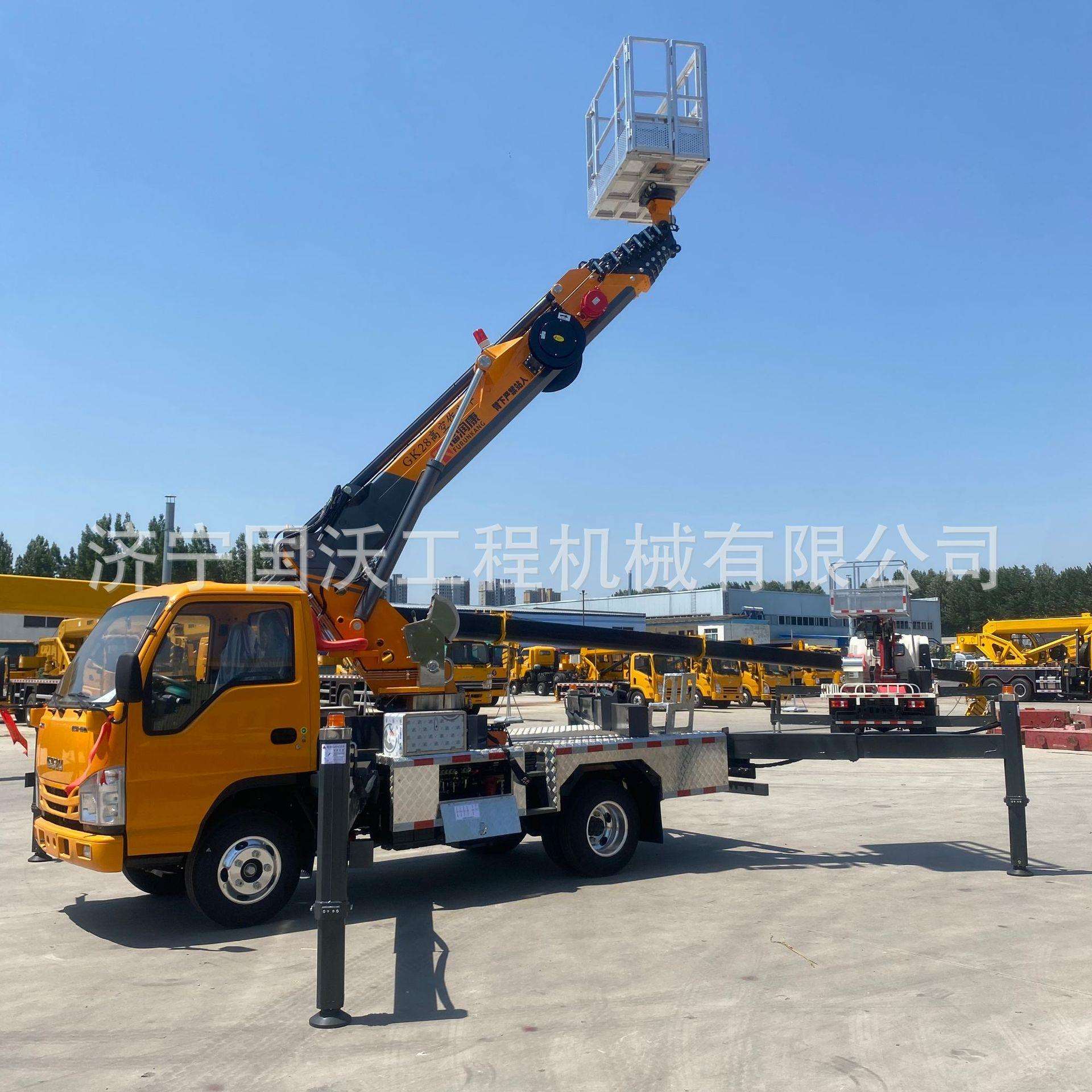 安装路灯维修高空车28米蓝牌登高车车载式高空施工车视频