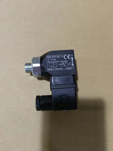 layher 60007035111 压力开关