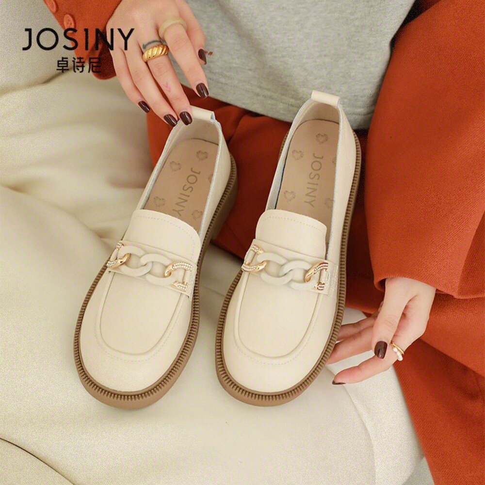 卓诗尼平底乐福鞋英伦白色小皮鞋