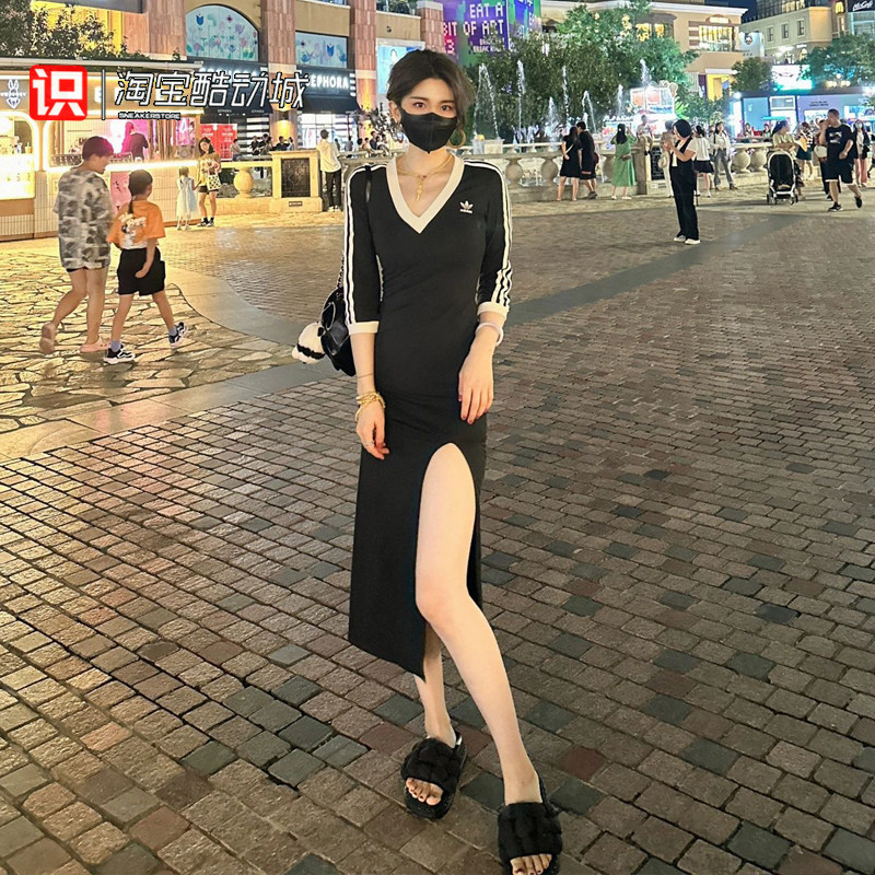 adidas性感V领包臀长裙