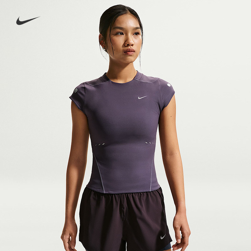 耐克/NIKE女子运动训练轻盈速干ADV跑步短袖T恤IR7590-573
