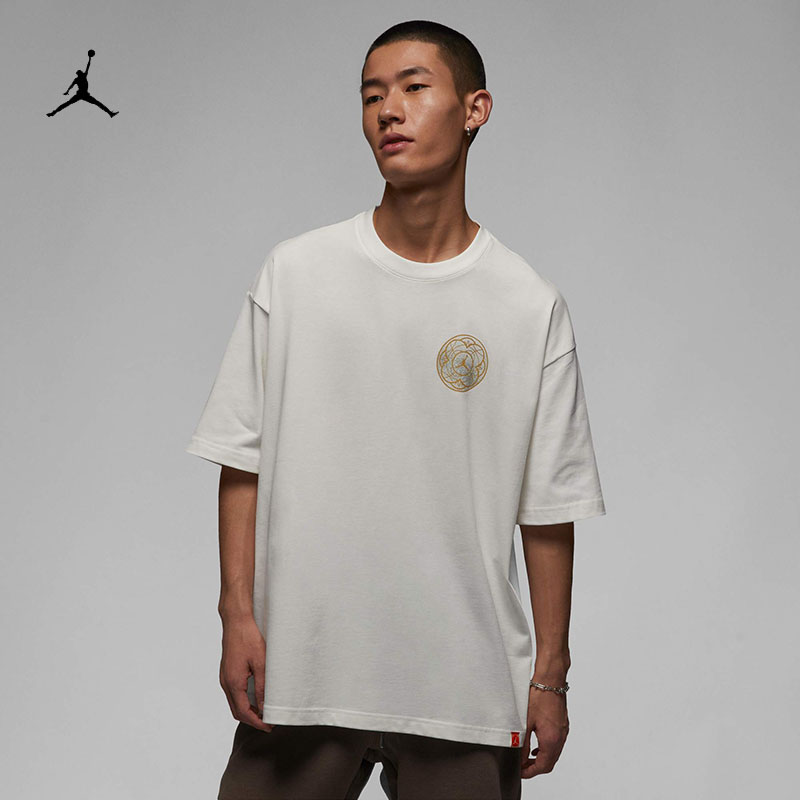 耐克男子运动休闲兔年短袖T恤