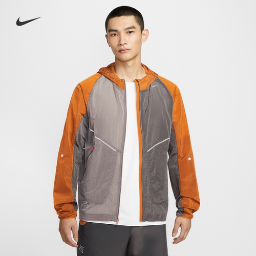 耐克/NIKE男子运动训练拒水轻盈新款连帽跑步夹克外套IM9662-289