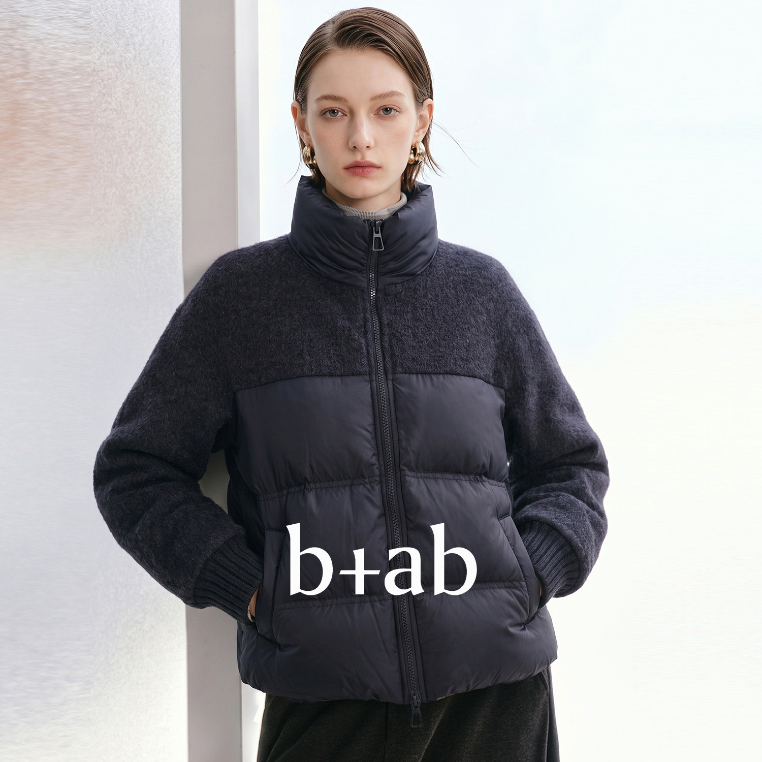 it b+ab 2026冬季新款深蓝色毛呢大衣女立领短款拼接宽松休闲外套