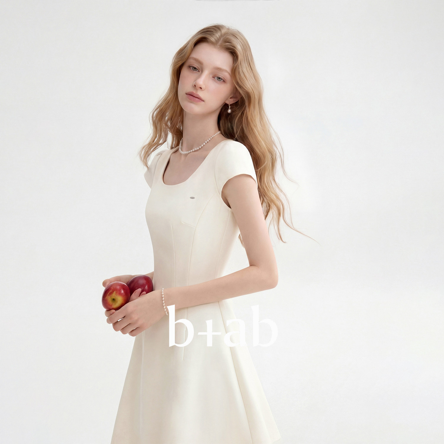 itb+ab米白色方领短袖连衣裙女图片
