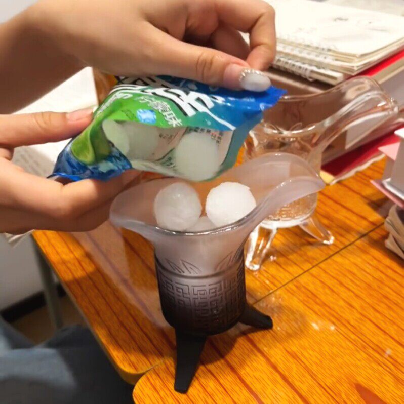 磨砂渐变帝王杯创意搞怪仿古家用秦始皇帝王杯古典杯三足鼎杯子