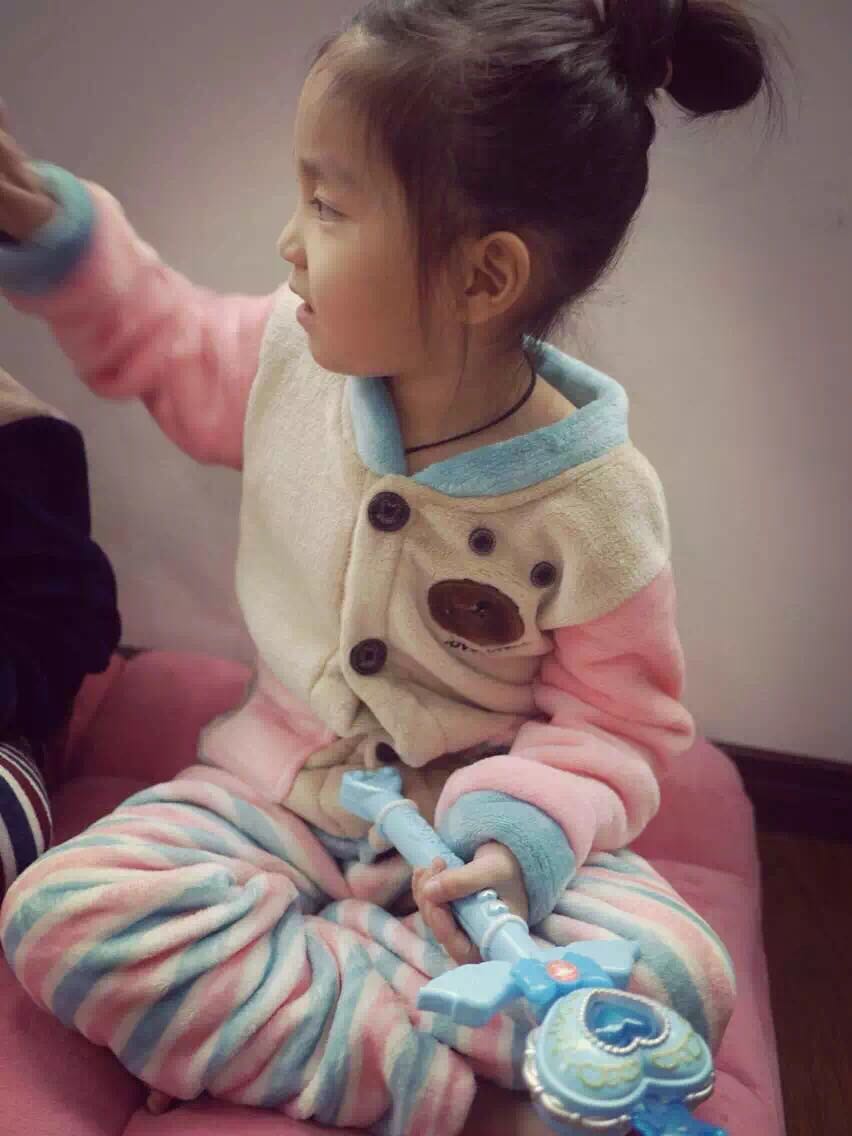 清仓 女童珊瑚绒睡衣春秋儿童长袖法兰绒家居服套装