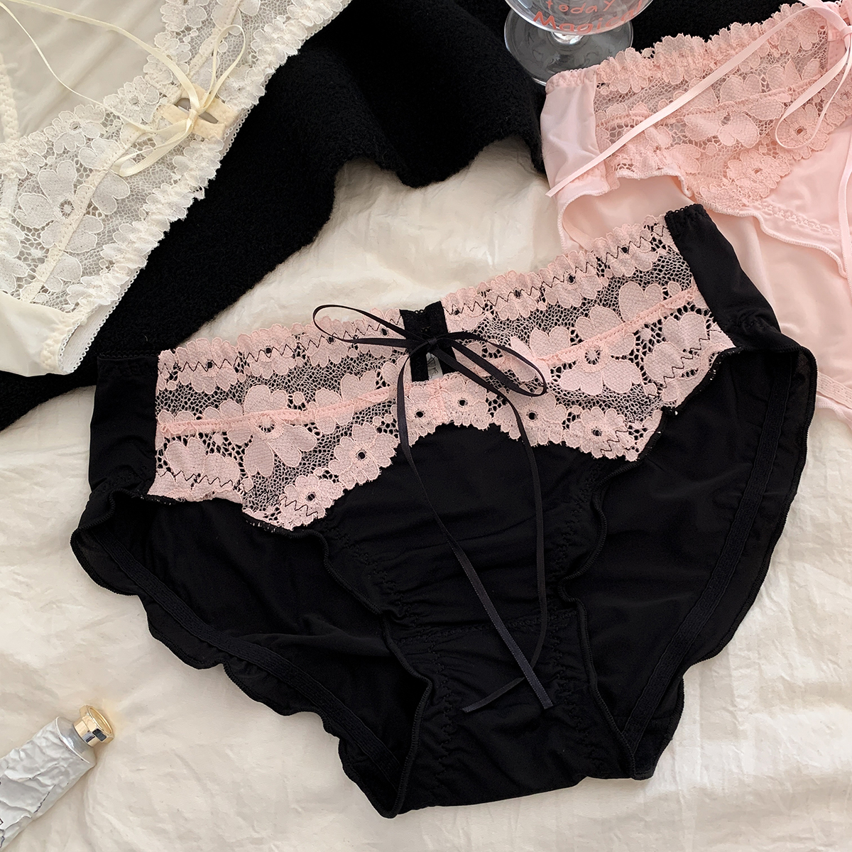 裸粉心机 法式性感蕾丝少女2025新款低腰舒适新款透气内裤