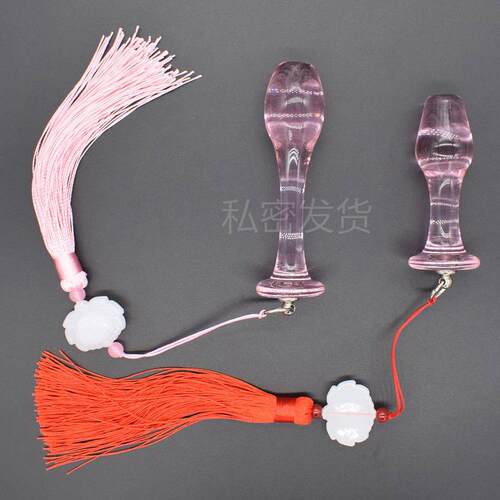 A glass-made anus used as a masturbation toy