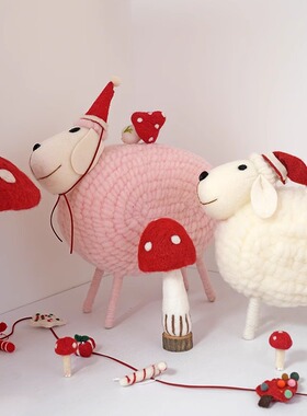 可爱大白羊羊毛毡装饰摆件