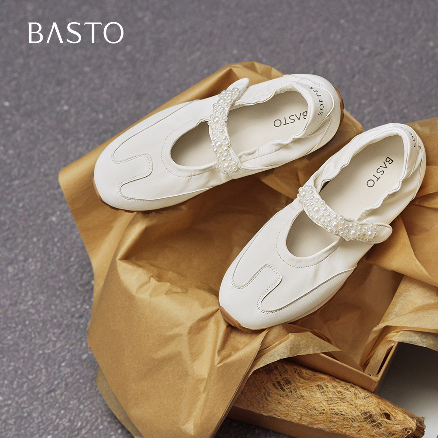 百思图2025秋季新款芭蕾舞德训鞋时尚潮流复古休闲女单鞋A1089CQ5,女鞋,浅口单鞋,淘宝优惠券,粉丝福利购,淘宝优惠卷