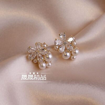 Flower earrings dangler small studs simple pearl earring耳环