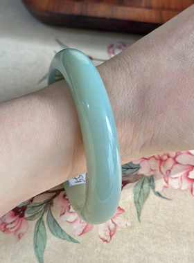 亏本微瑕纯天然正宗新疆和田玉且末蓝青白玉正装手镯玉镯子玉石