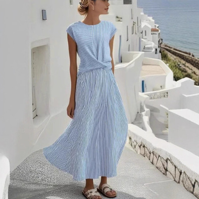 women 2026 dress新款扭褶女士显瘦圆领连衣裙通勤风条纹系ladies