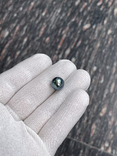正圆10.65mm蓝紫色炫彩大溪地珍珠 自然光拍摄