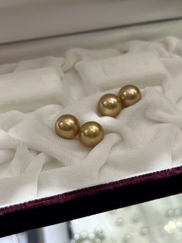 正圆，孔后无暇！11～12mm浓金金珠耳钉
