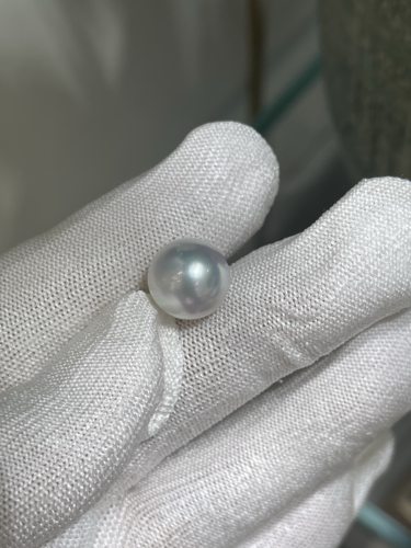 细腻冷光13.26mm澳白裸珠