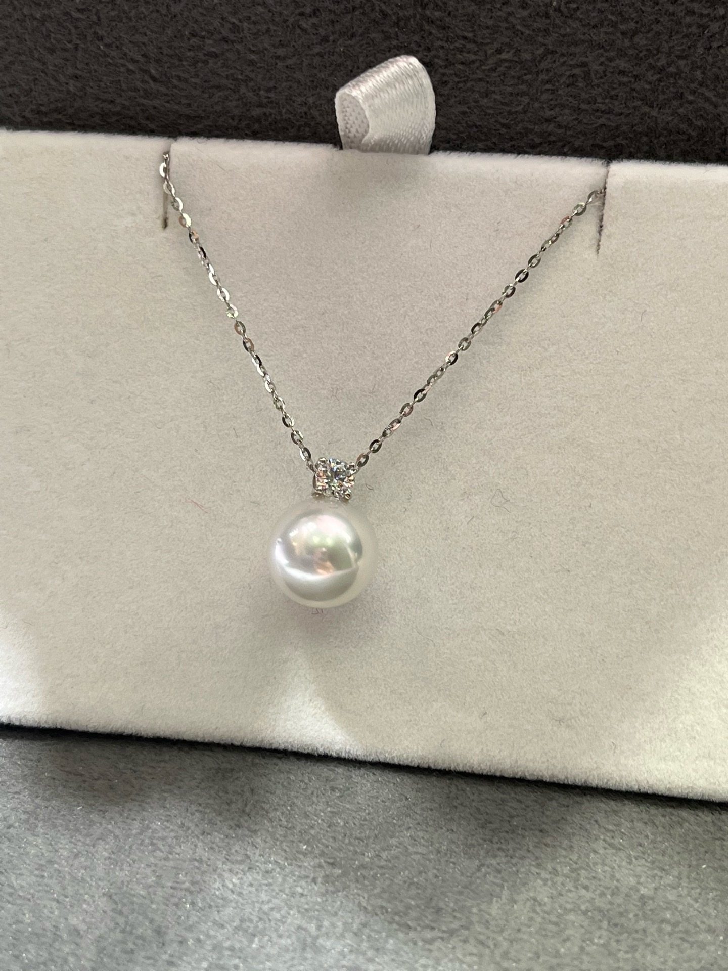 「不鉴赏」10～11mm极光澳白珍珠戴妃款吊坠18k锆石镶嵌 送银链