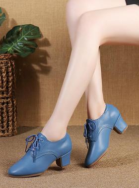 新款真皮拉丁舞鞋女中跟蓝色白色黑色枣红色软底交谊跳广场跳