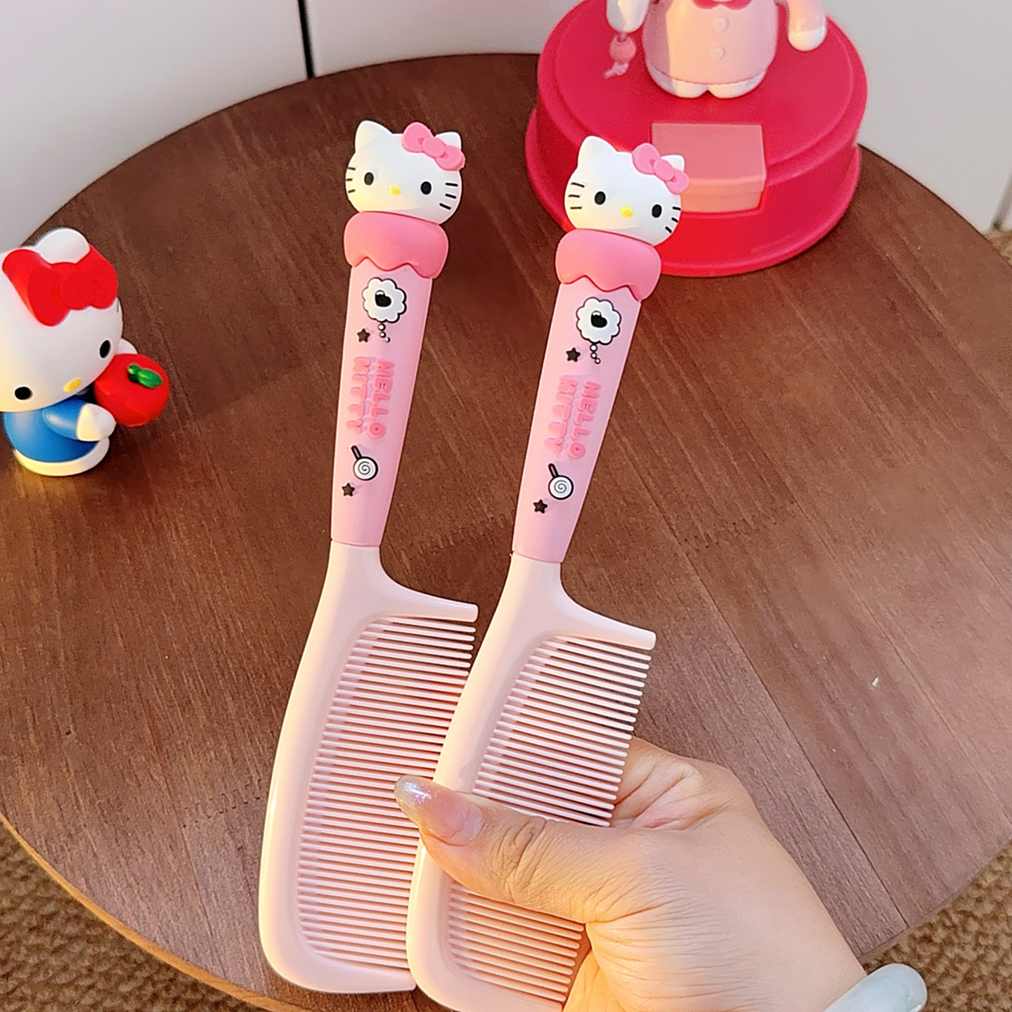 可爱少女心Hello kitty长柄梳子卡通猫咪棒棒糖手柄直发梳化妆梳
