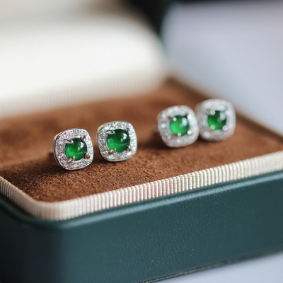 s925纯银简约百搭天然A货危料翡翠耳钉5mm辣绿阳绿翡翠方形耳钉